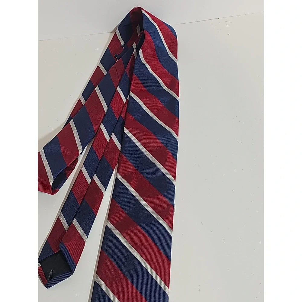 Brooks Brothers Irregular Tie All Silk Striped Multicolor
